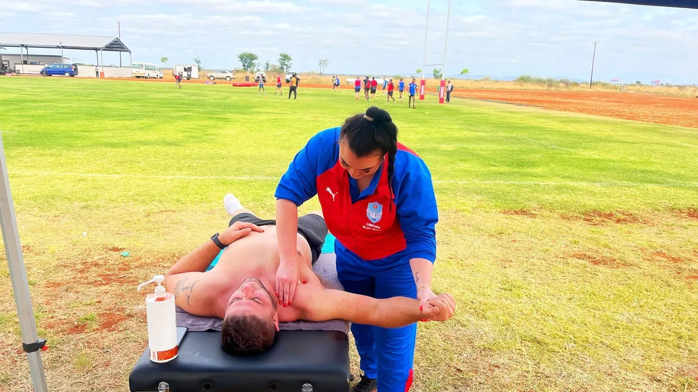 Treating a player's shoulder pitch-side
